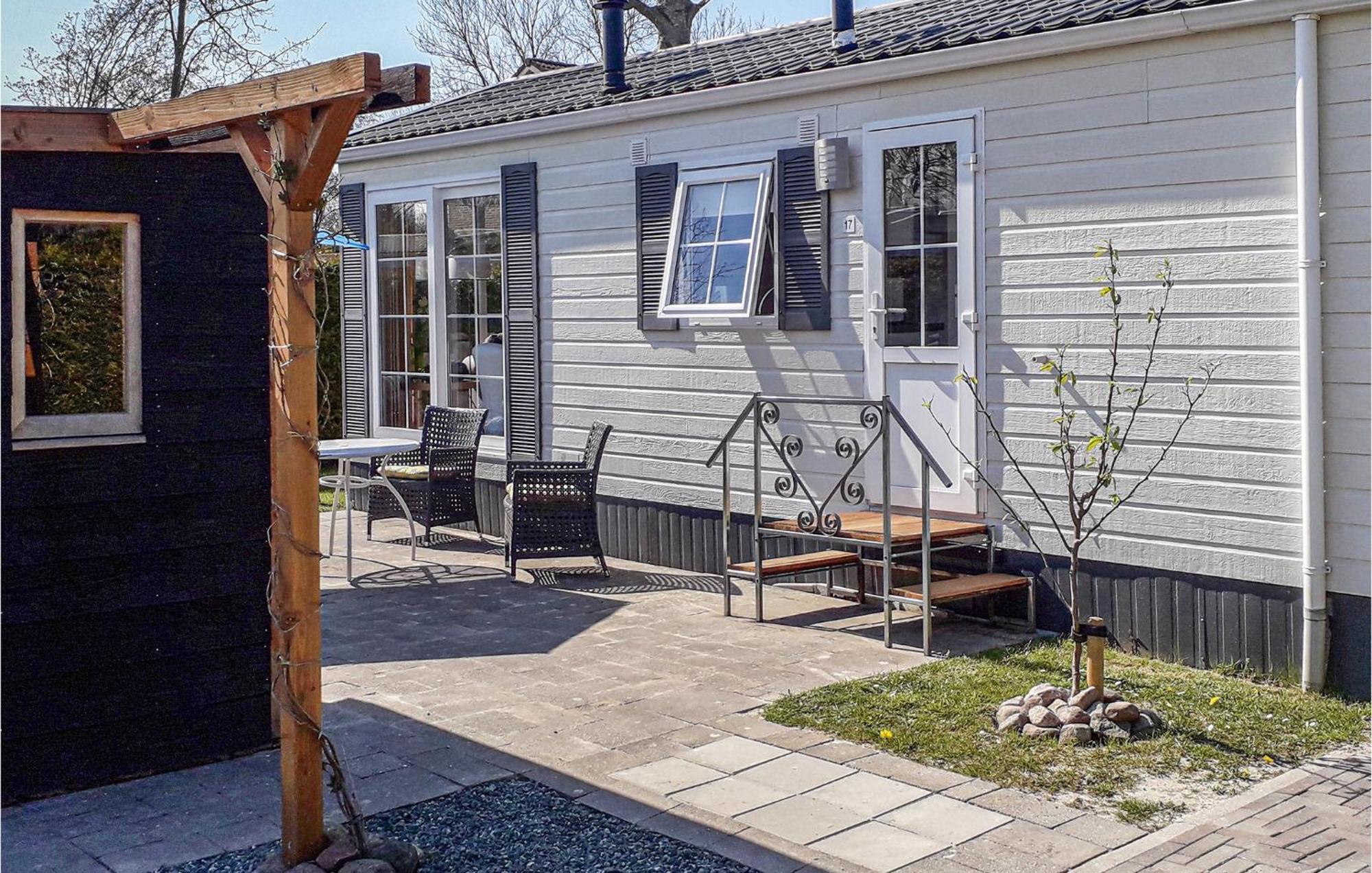 Lovely Home In Tzummarum With Wifi Экстерьер фото