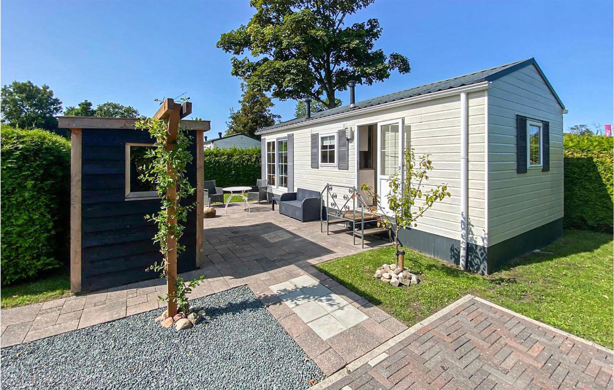 Lovely Home In Tzummarum With Wifi Экстерьер фото